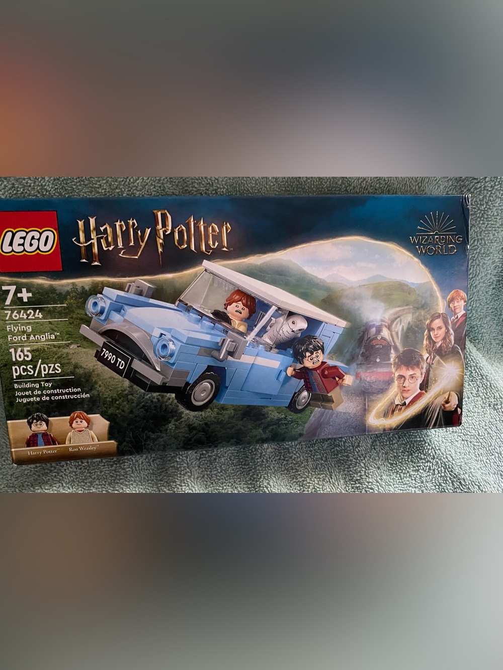 LEGO Harry Potter Flying Ford Anglia #76424. 
165 pieces. New in Box